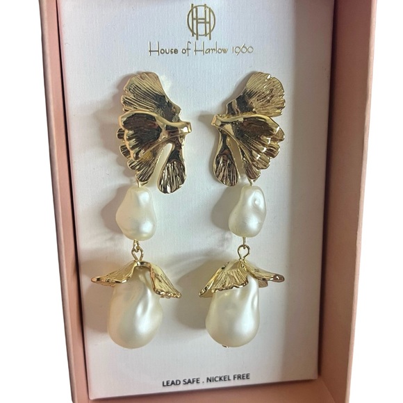 NEW House Of Harlow 1960 Gold Tone Leaf Faux Pearl Dangle Drop Baroque Earrings - Picture 5 of 7